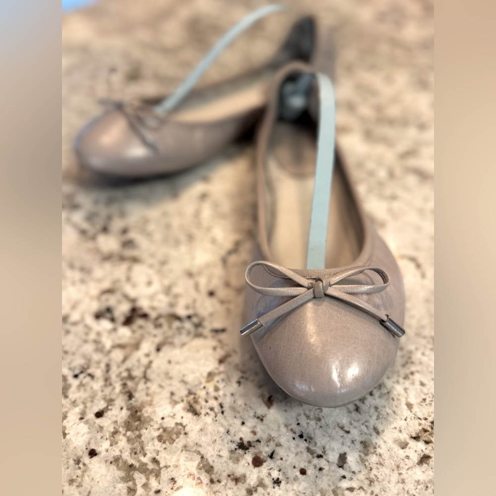 Michael Kors Gray Ballet Flats with Bow Detail‎